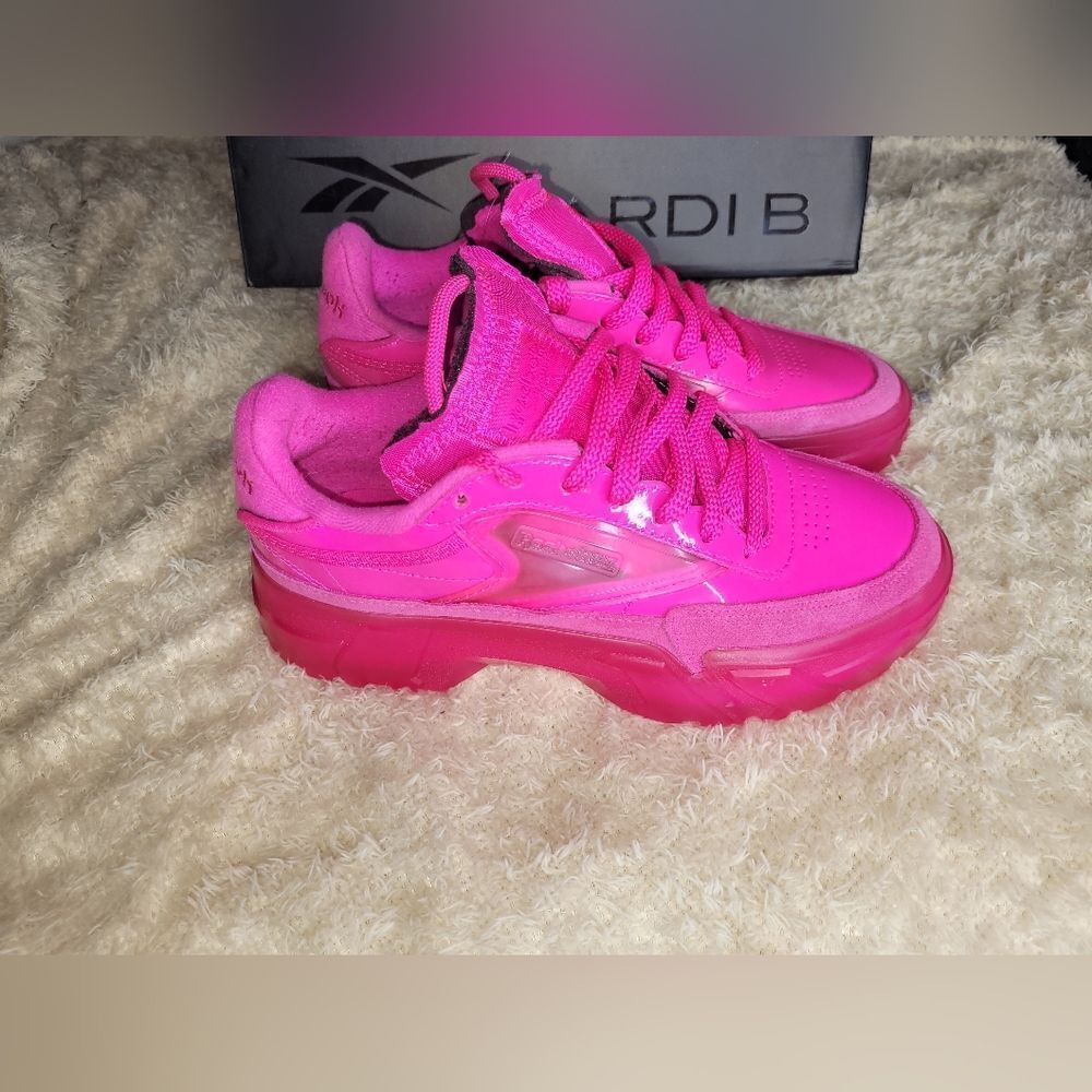 Reebok 2021 Cardi B x Wmns Club C 'Dynamic Pink', sz 8 (HARD TO FIND!) NWOT